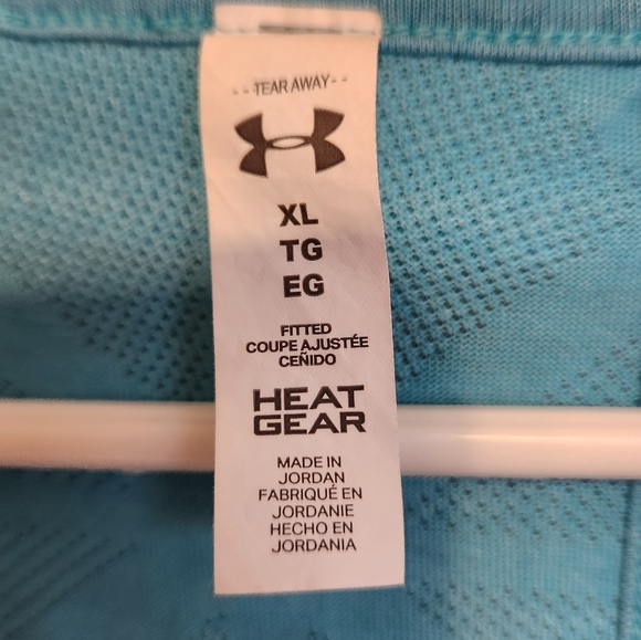 Under Armour XL Heat gear Aqua tank top - Picture 3 of 5